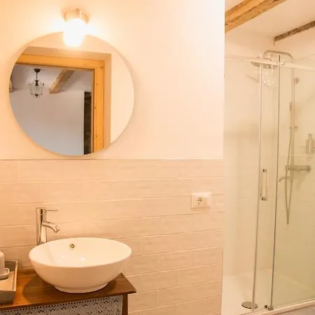Oltre L'arco 3*