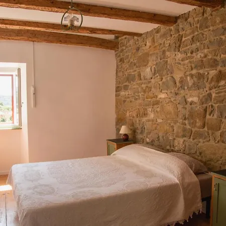 Oltre L'arco Affittacamere San Dorligo della Valle