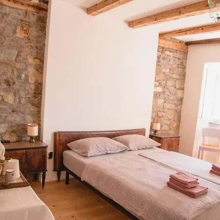 Oltre L'arco Affittacamere 3*